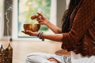 Sound Bath Therapy Sessions Help Reset Overstimulated Minds